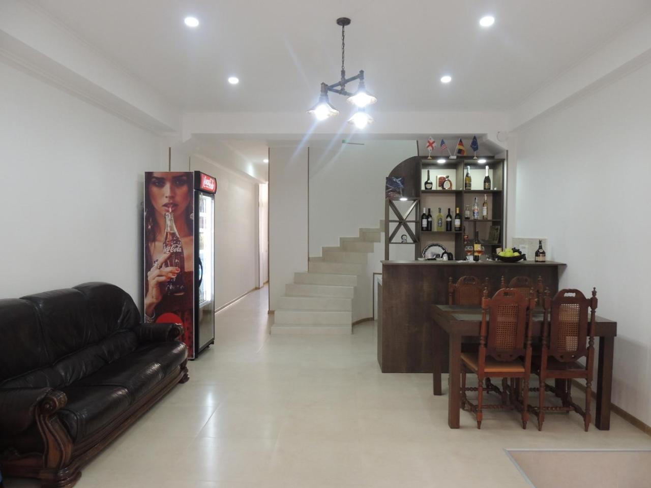 Old Town Bed & Breakfast Gori Bagian luar foto
